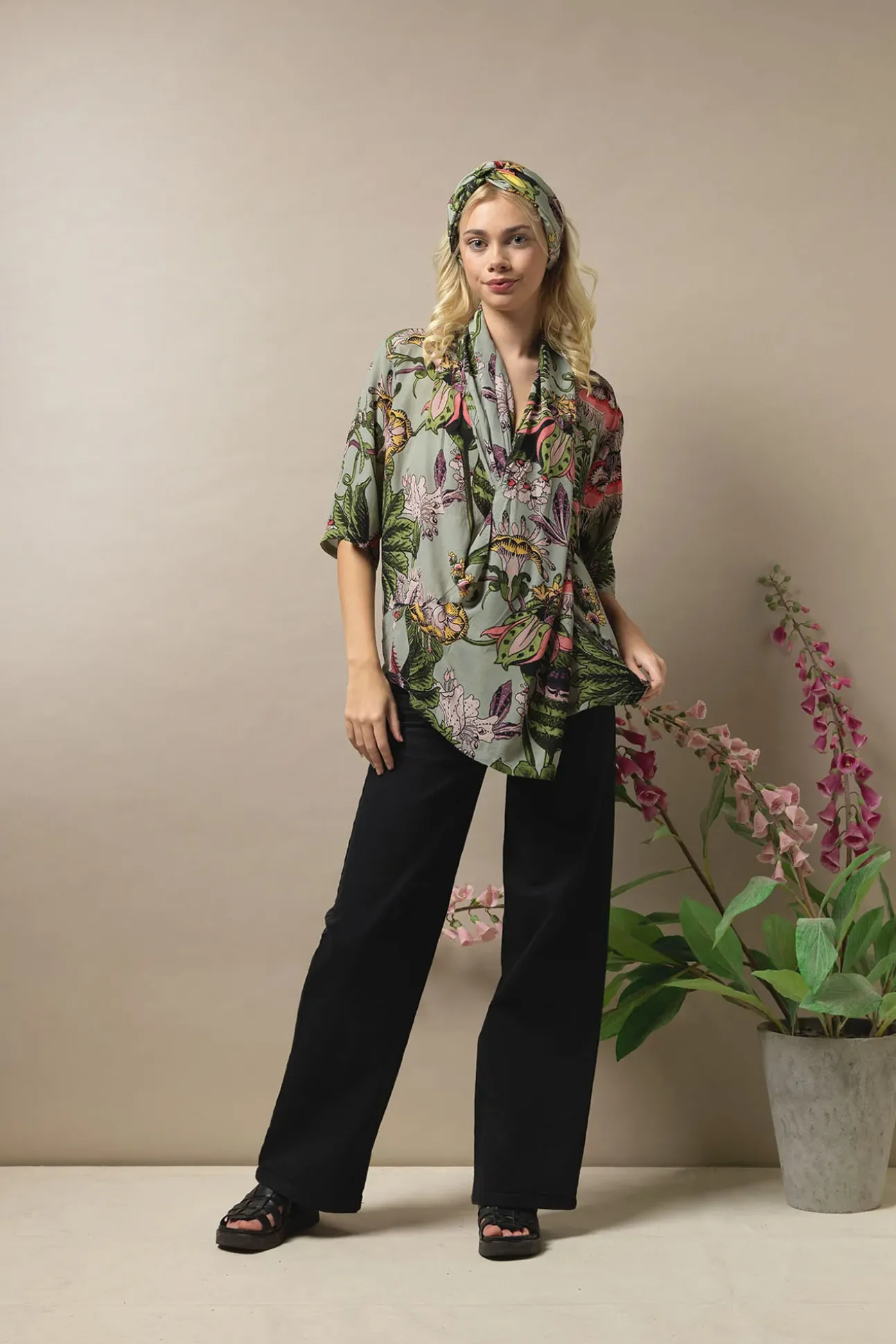 Eccentric Blooms Putty Rachel Top